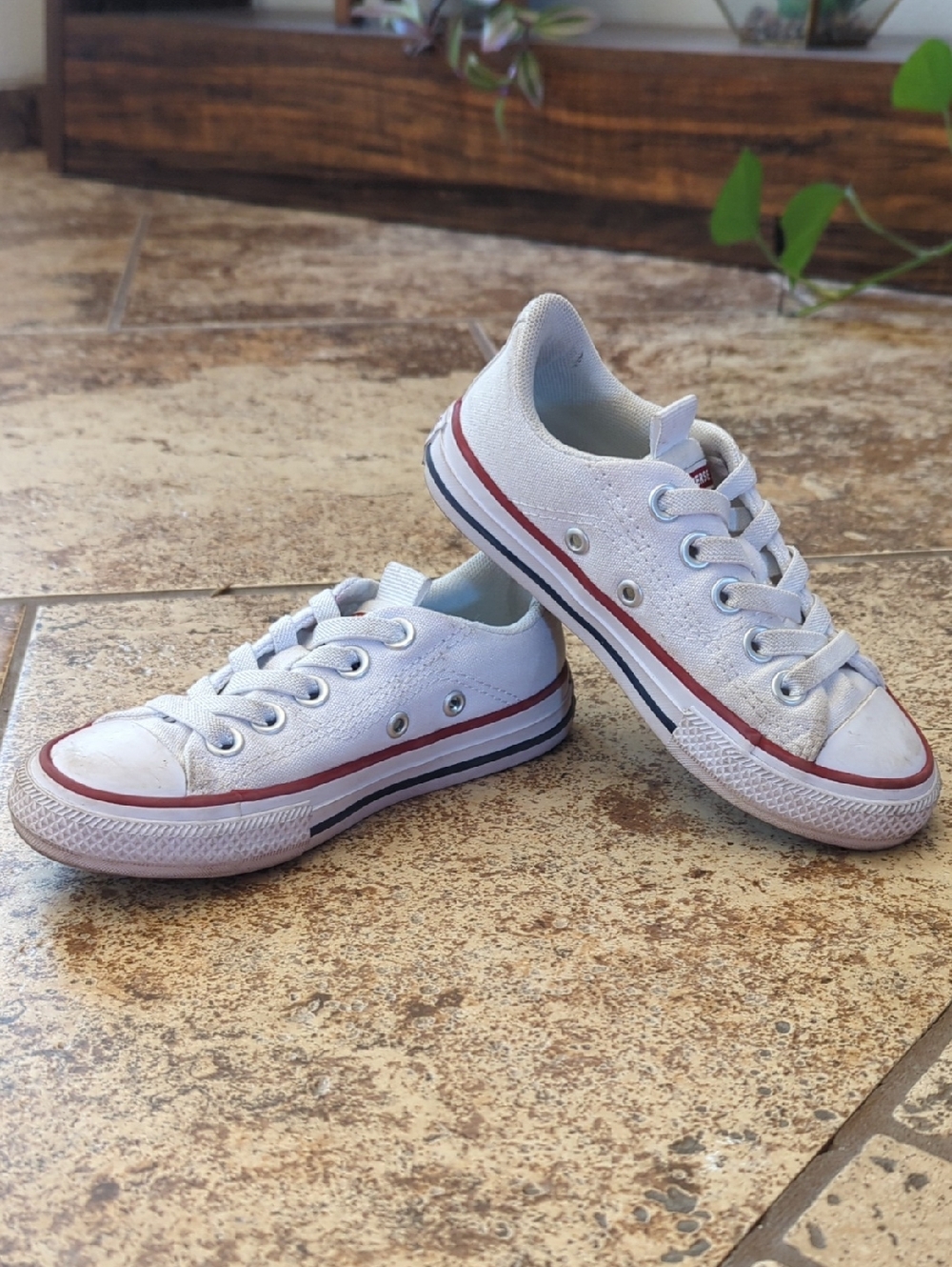 Kids 11 Converse